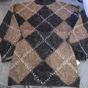 the CUTEST argyle pattern two piece skirt and turtleneck 😩😩 wool!!